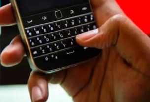 BlackBerry 5G phone coming in 2021