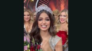 Chak De India!- Harnaaz Sandhu crowned Miss Universe 2021