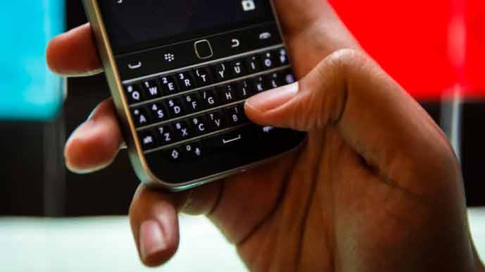 BlackBerry to end support