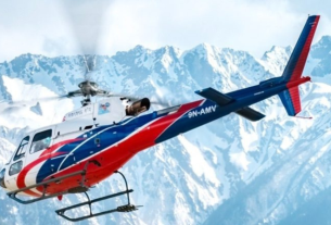 helicopter crashes in Nepal